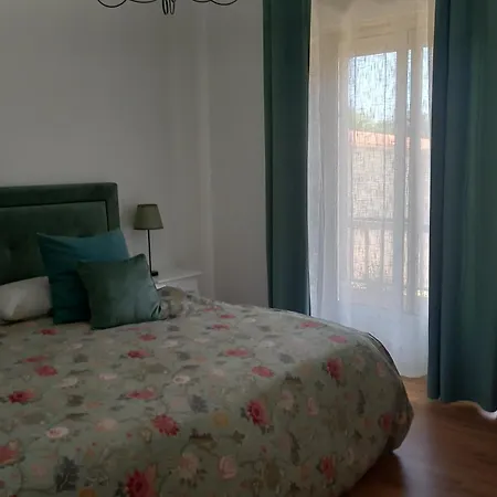 Curras 1 Apartment